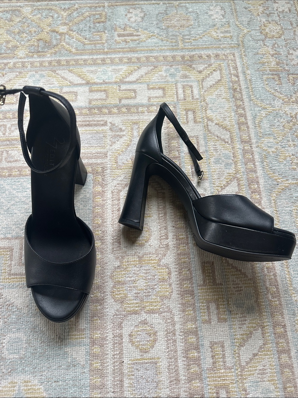 NWOT 27 Edit Delphie Black Sandals 7.5